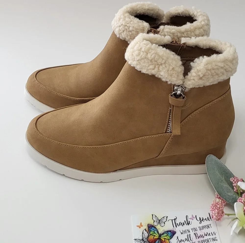 Style & Co. Women's Danniee Faux Leather Wedge Ankle Boots. 7M